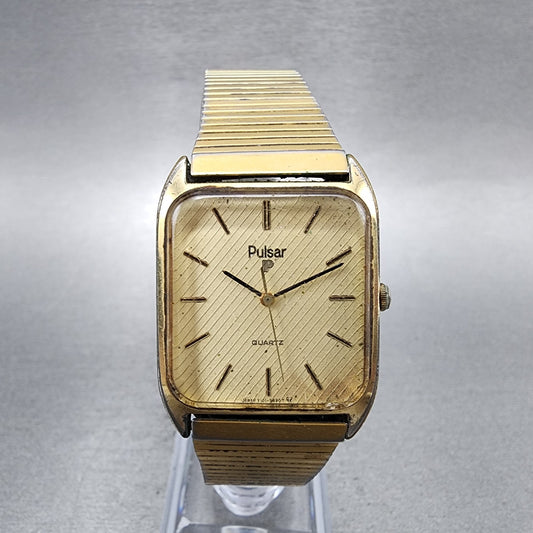 Seiko Pulsar Tank Watch Men 27mm Champagne Dial Gold Tone Y1015329b New Battery0