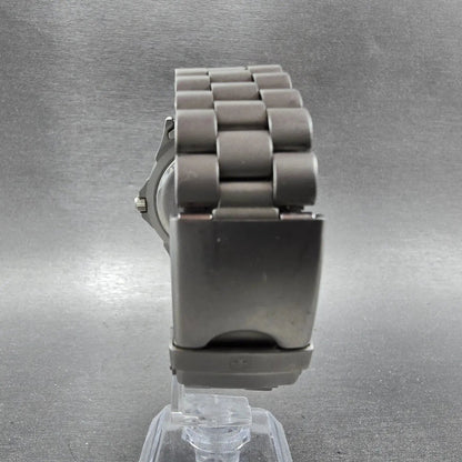 Wenger Dive Watch Men 38mm Black Dial Silver Tone Daydate 7215X New Battery7