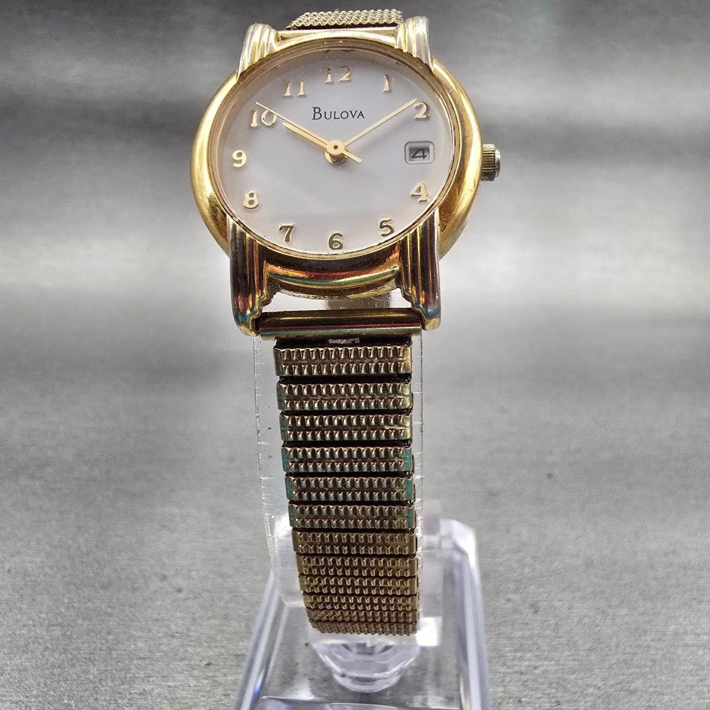Bulova Watch Women 24mm White Dial Gold Tone Date Round 97M14 New Battery5