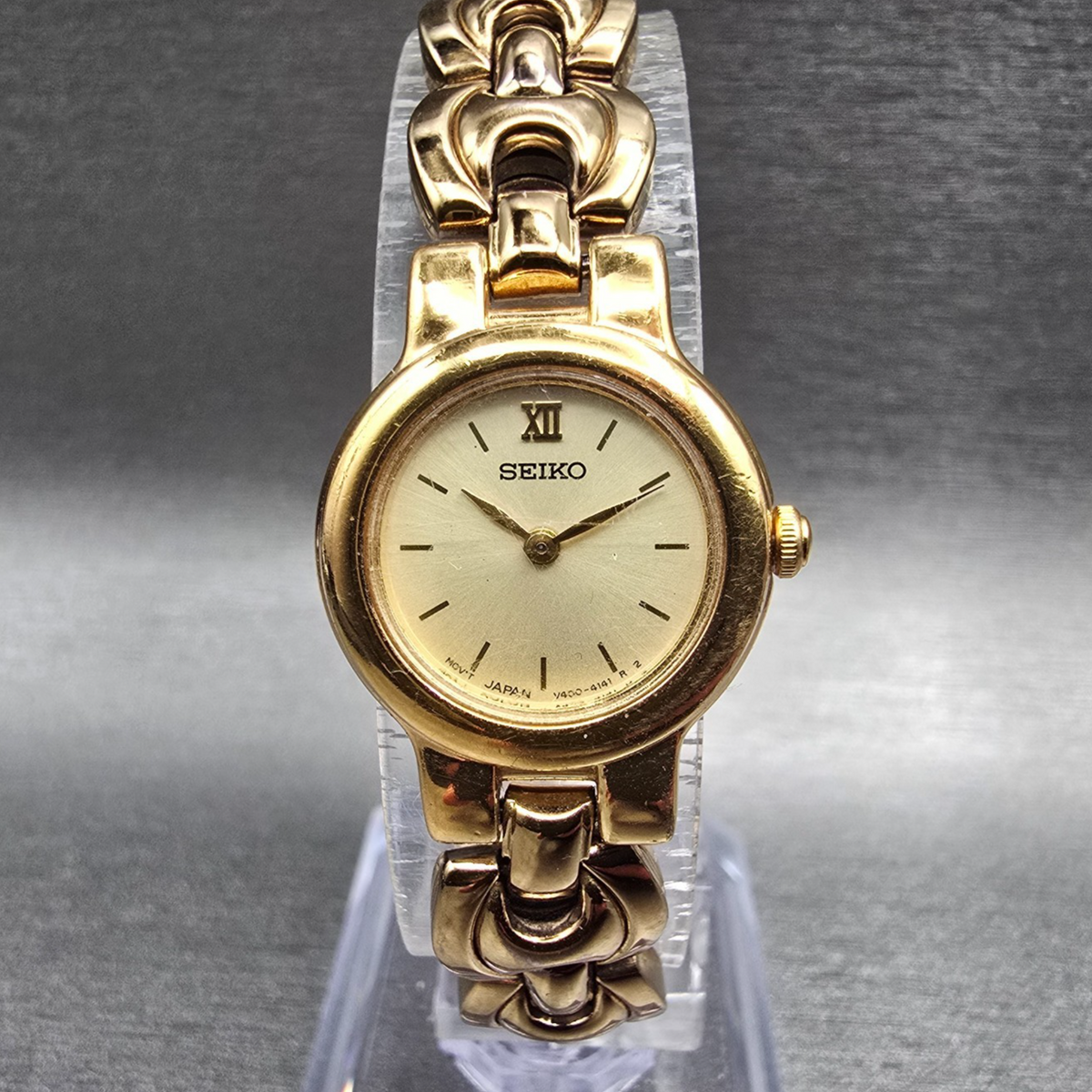 Seiko Watch Women 19mm Champagne Dial Gold Tone Round V400-1130 New Battery VTG0