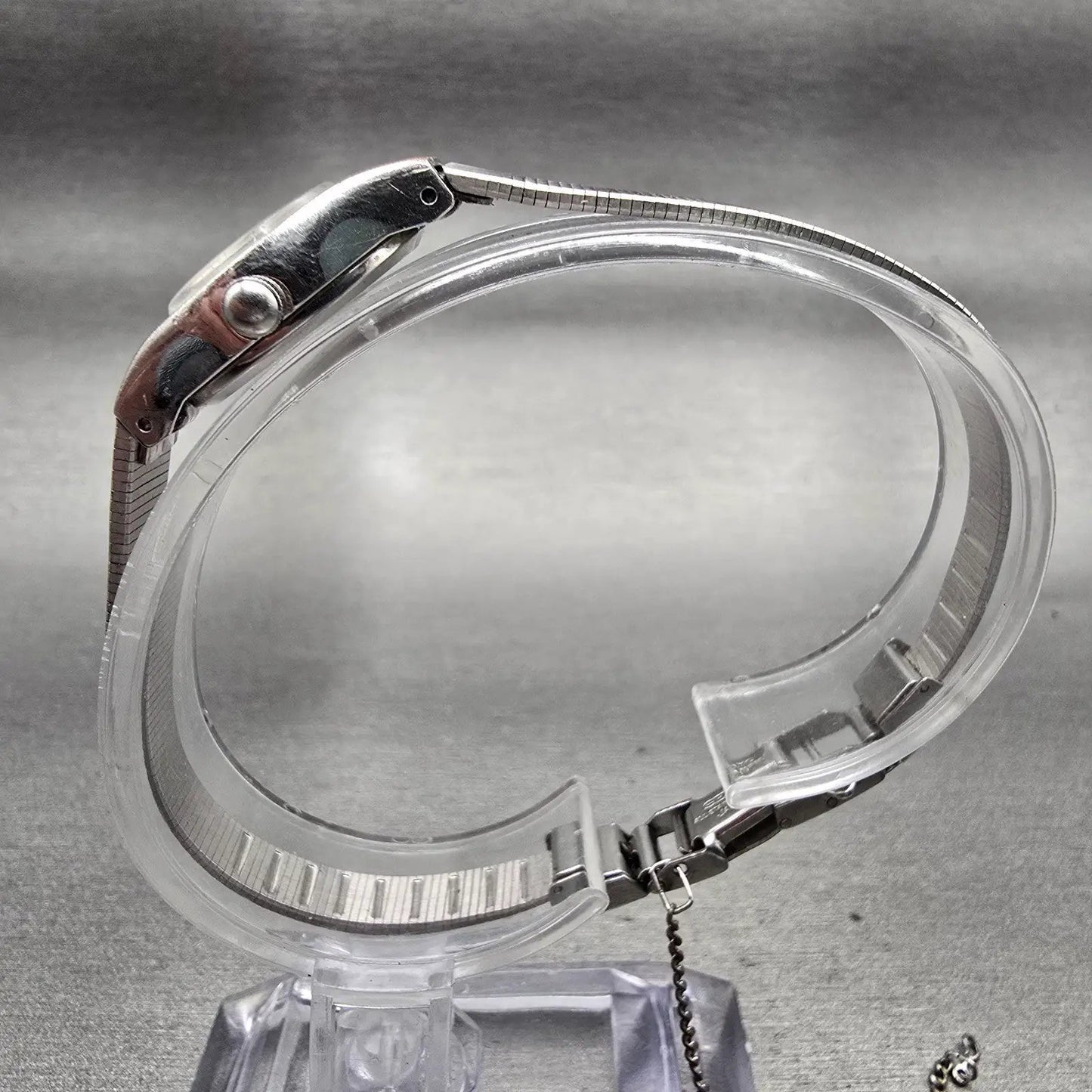 Seiko Watch Women 17mm Silver Dial Silver Tone Oval 5420-0029 New Battery VTG6