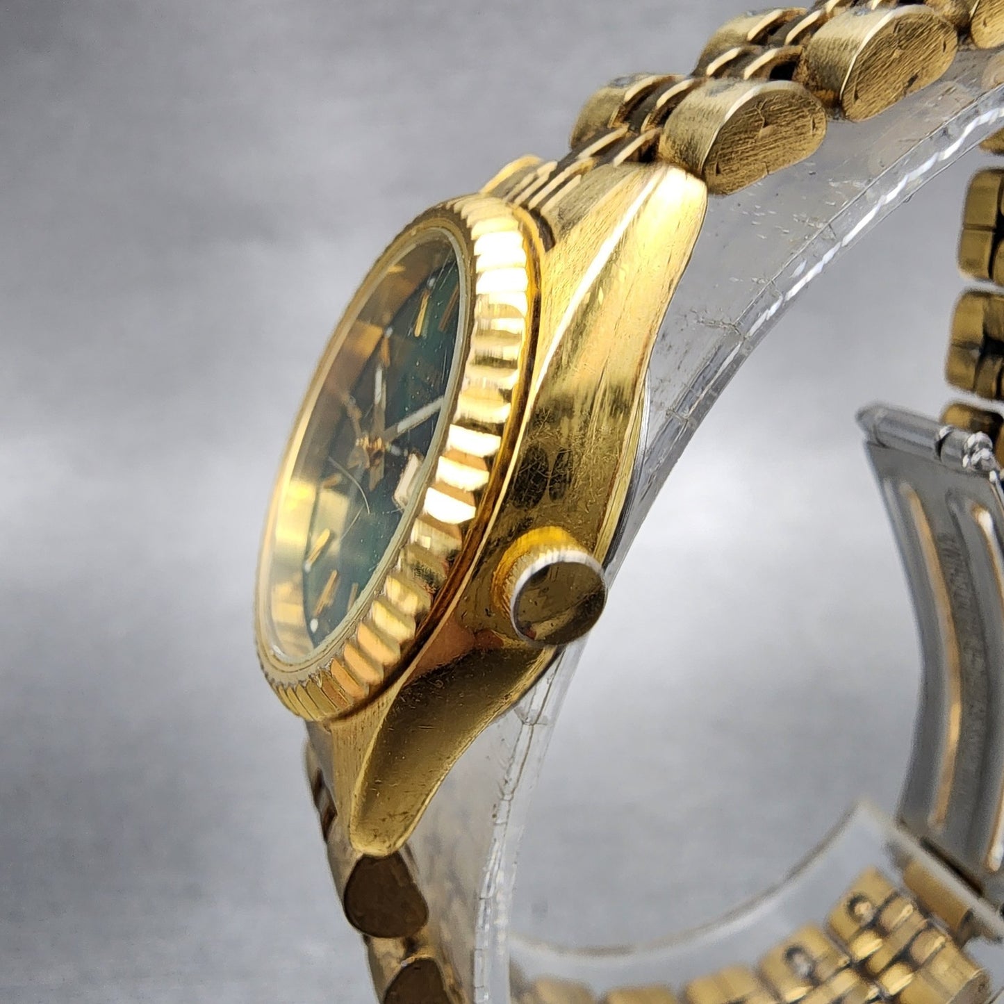 Pulsar Watch Women 24mm Green Dial Gold Tone Daydate Round V7830030 New Battery2