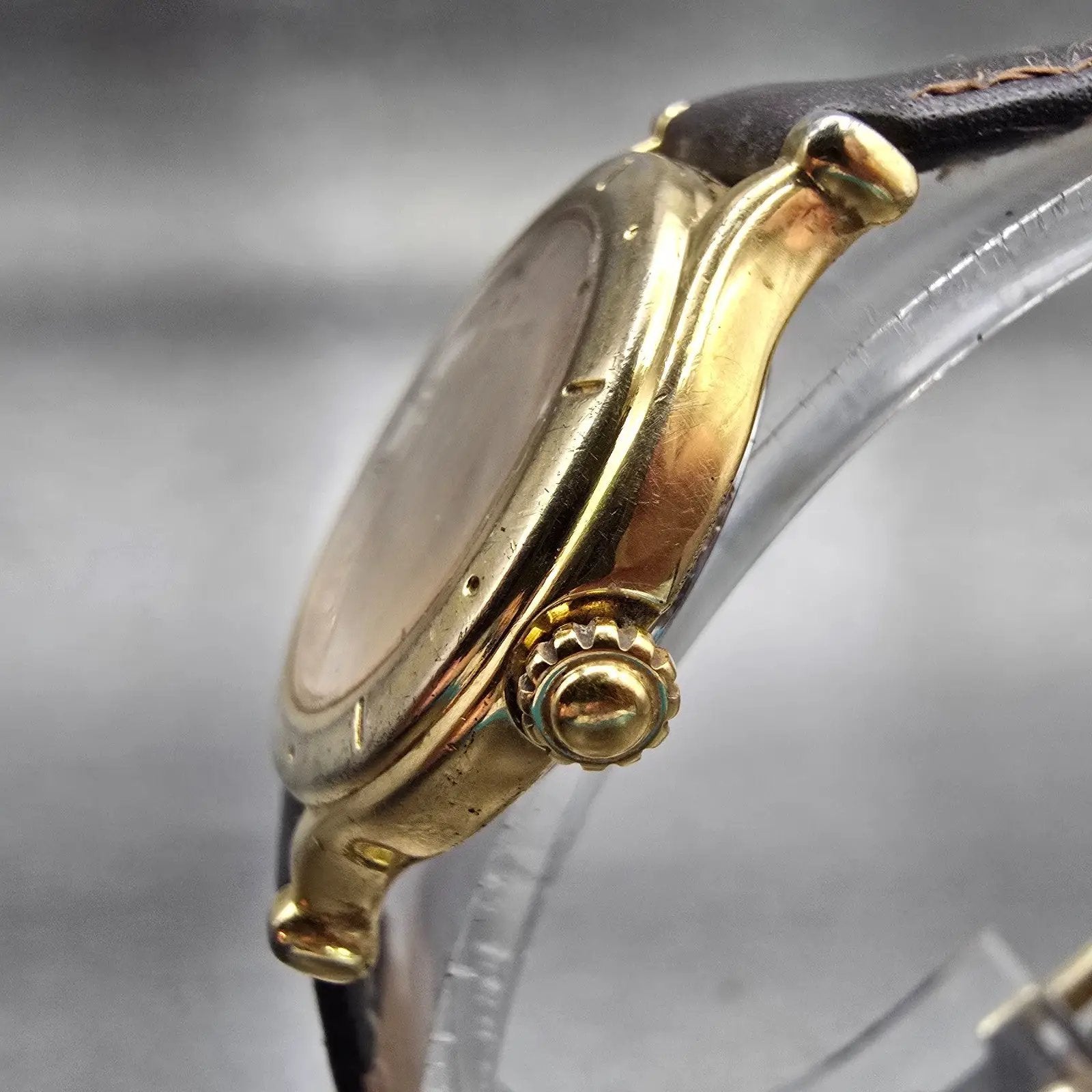 Seiko Age of Discovery Watch Women 26mm Gold Tone Date 3Y02-0B00 New Battery VTG2