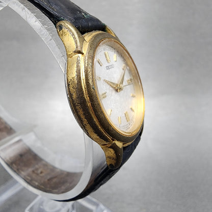 Seiko Watch Women 25mm White Dial Gold Tone Round V7011930 New Battery3