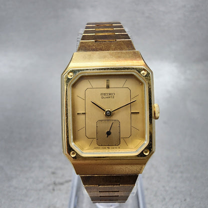 Seiko Tank Watch Women 20mm Champagne Dial Gold Tone 14285089 New Battery0