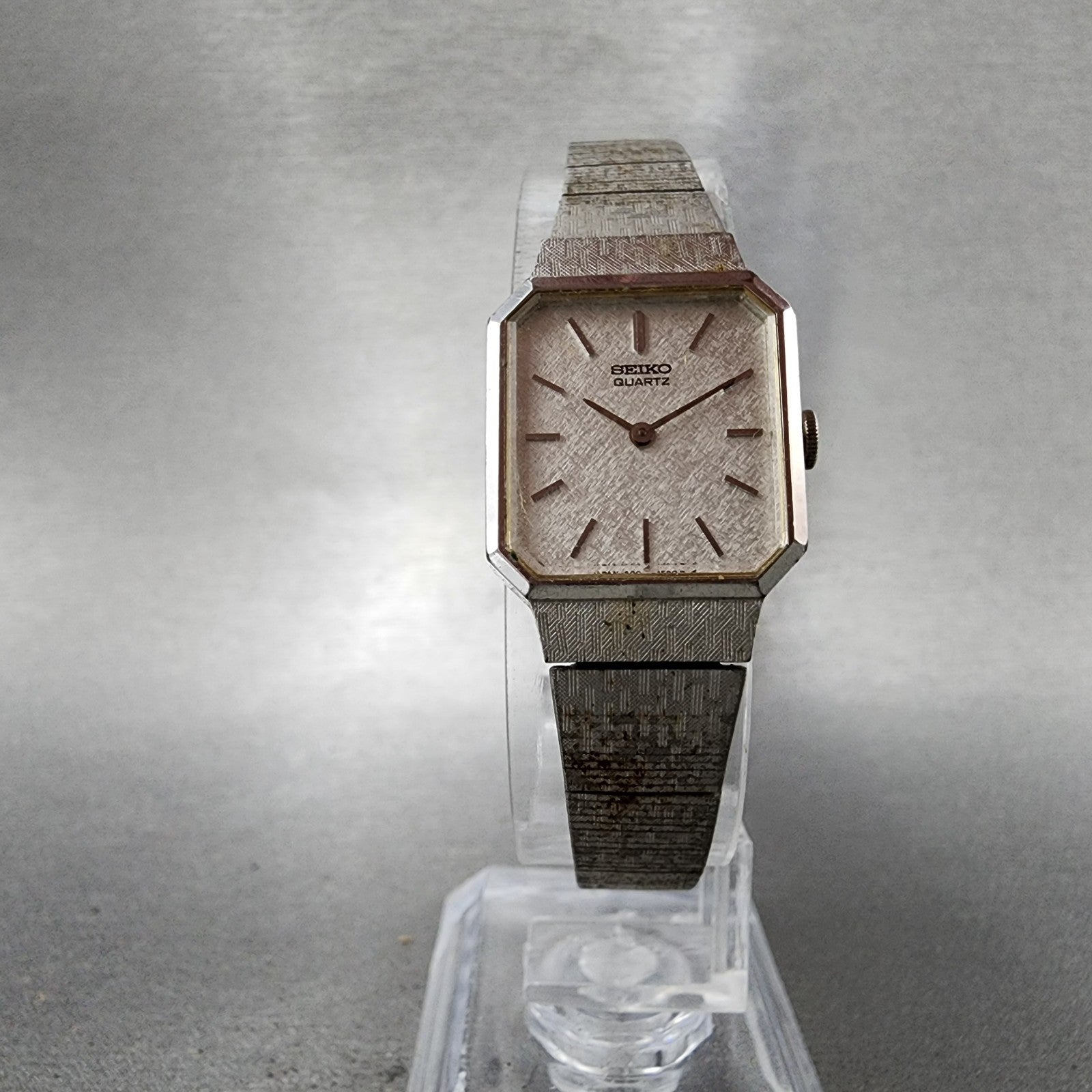 Seiko Watch Women 18mm Silver Dial Silver Tone Octagon 14005499 New Battery5
