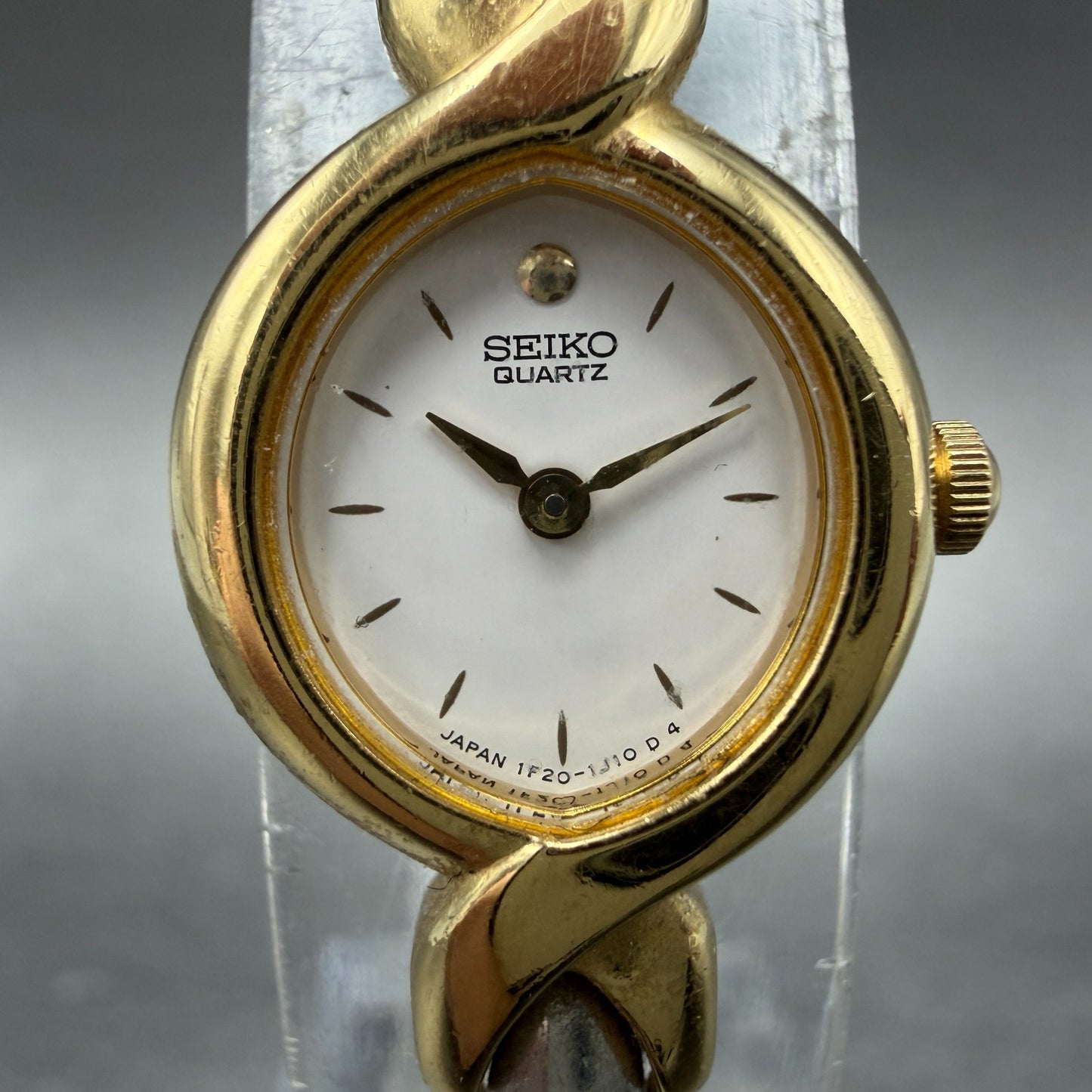 Seiko Watch Women 16mm White Dial Two Tone Round Vintage 1F20-5H79 New Battery1