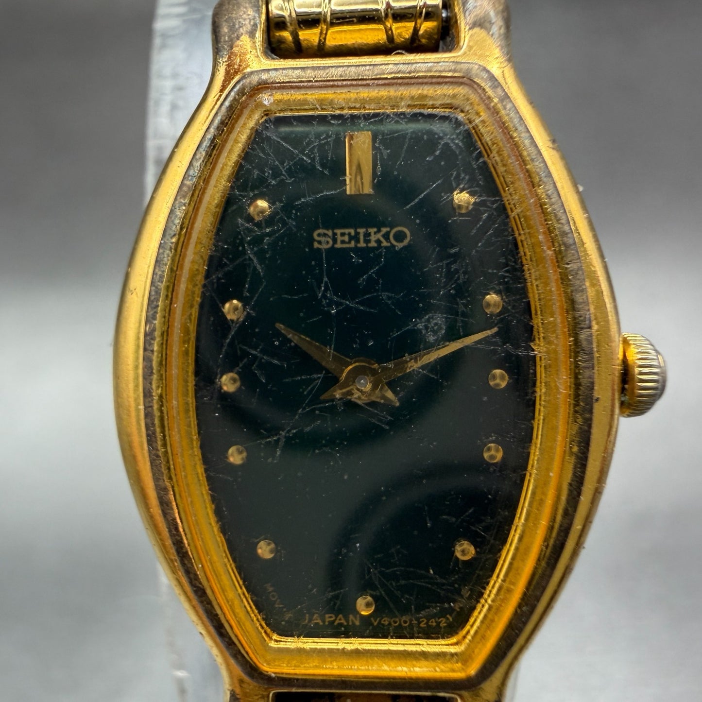 Seiko Watch Women 18mm Green Dial Gold Tone Oval V400-5779 New Battery Vintage1
