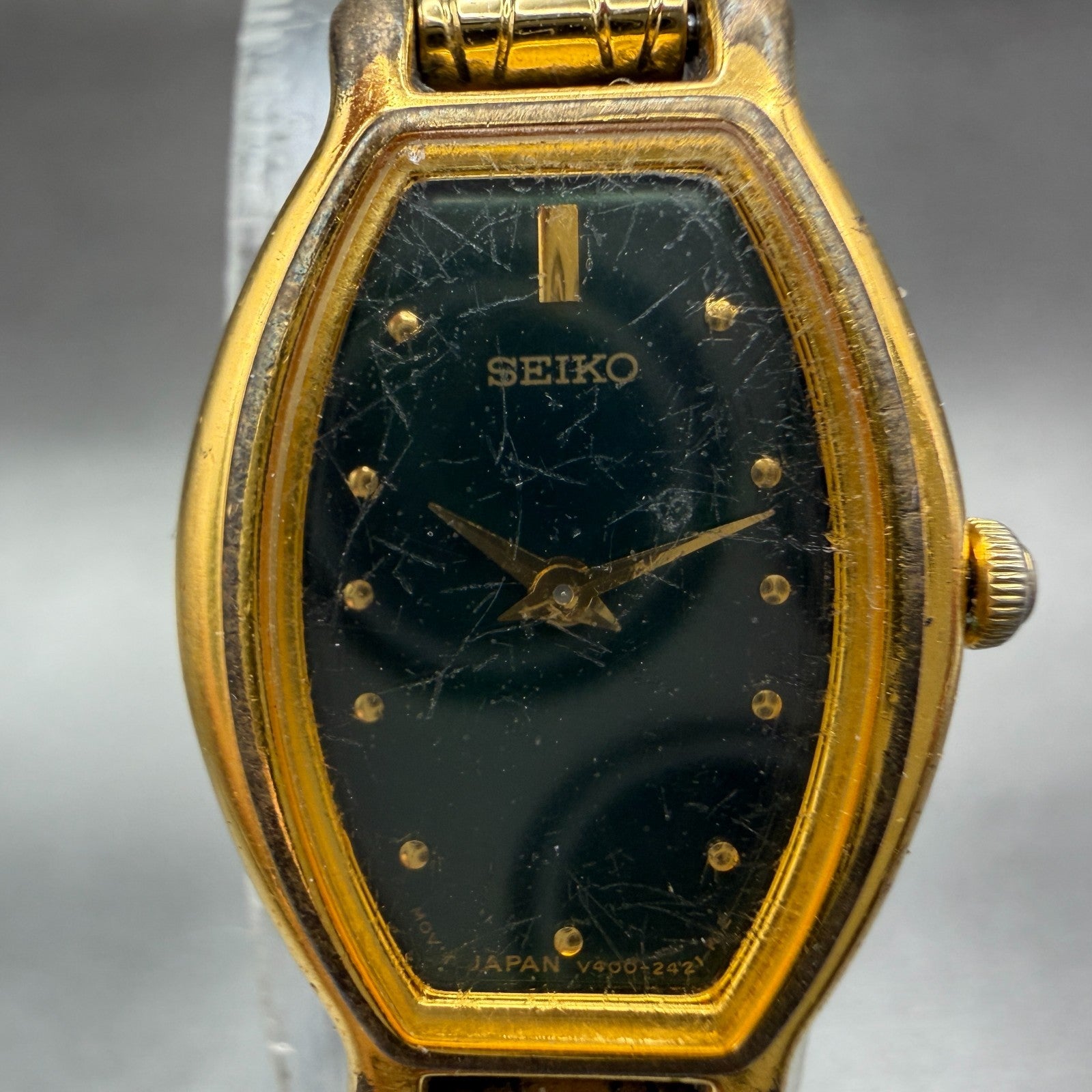 Seiko Watch Women 18mm Green Dial Gold Tone Oval V400-5779 New Battery Vintage1