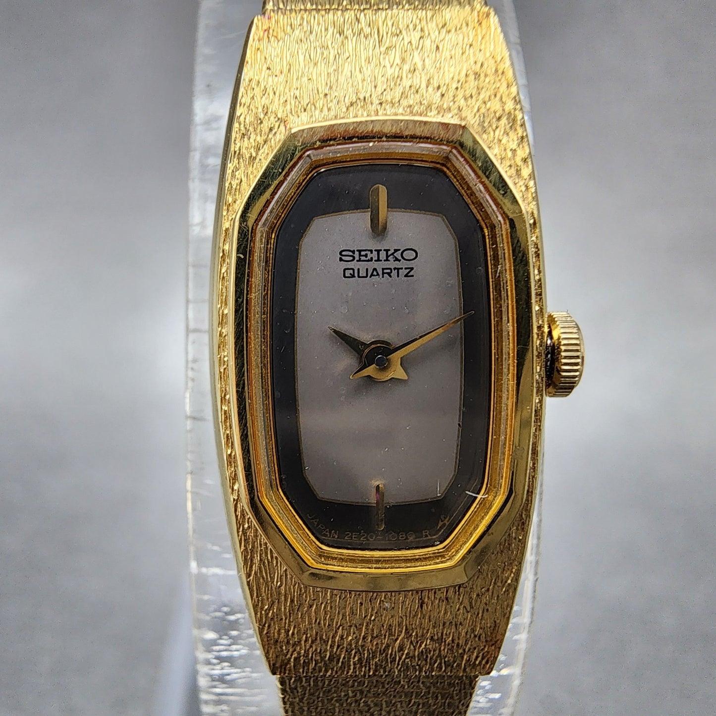 Seiko Watch Women 13mm Gray Dial Gold Tone Rectangle 2E205850 New Battery1