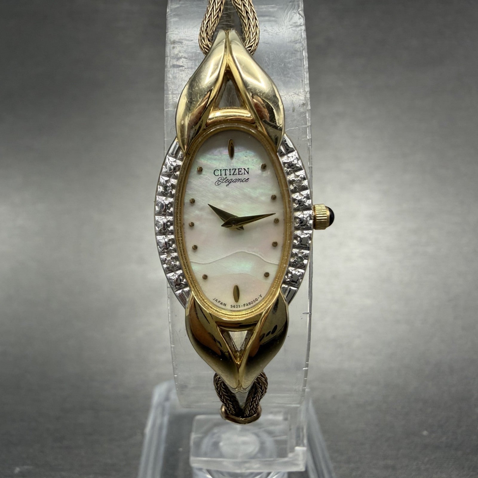 Citizen Elegance Watch Women 15mm White Dial Gold Tone Oval 5421-F44701 NewBatte0