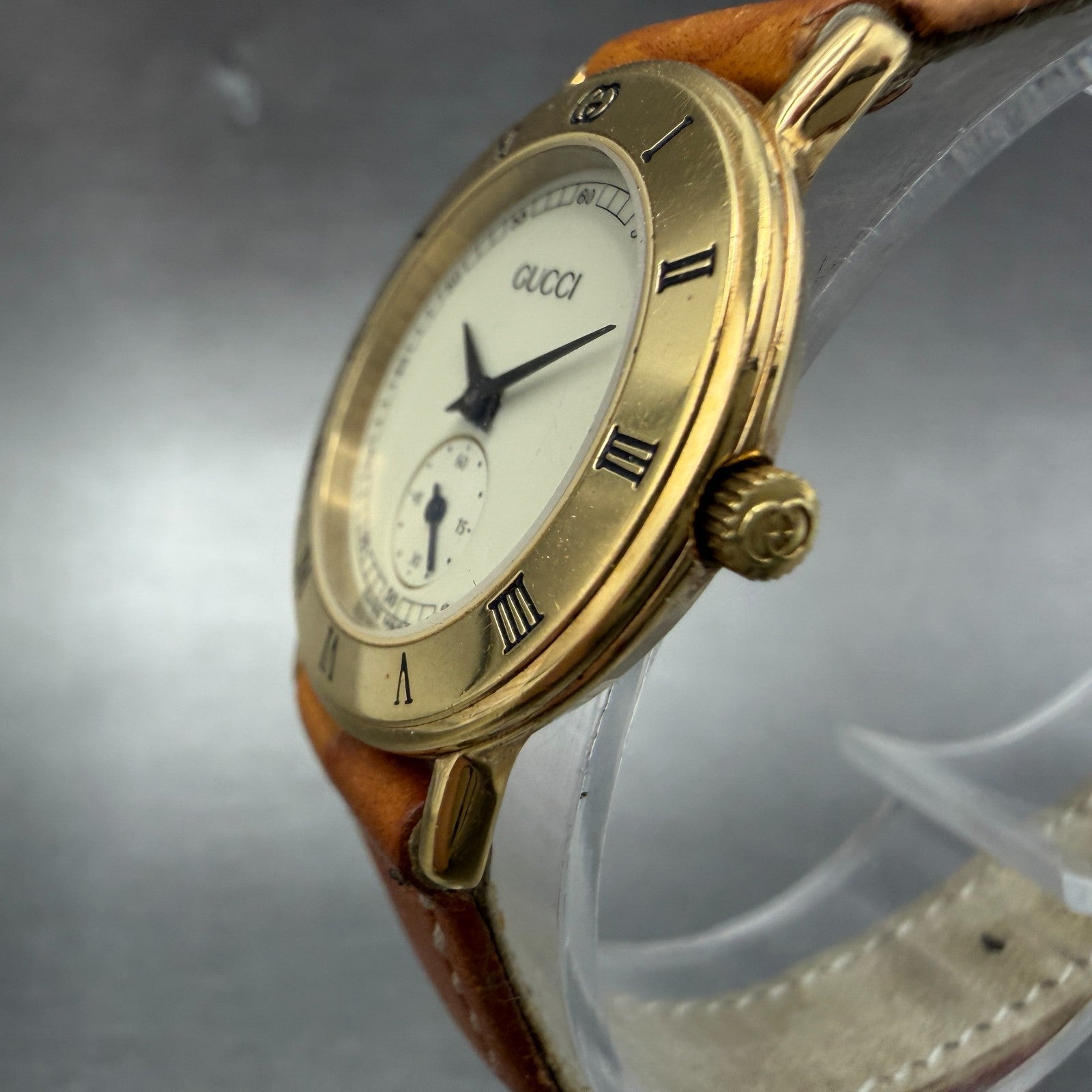 Gucci 3000.2.L Watch Women 26mm Cream Dial Gold Plated Small Seconds PARTS3