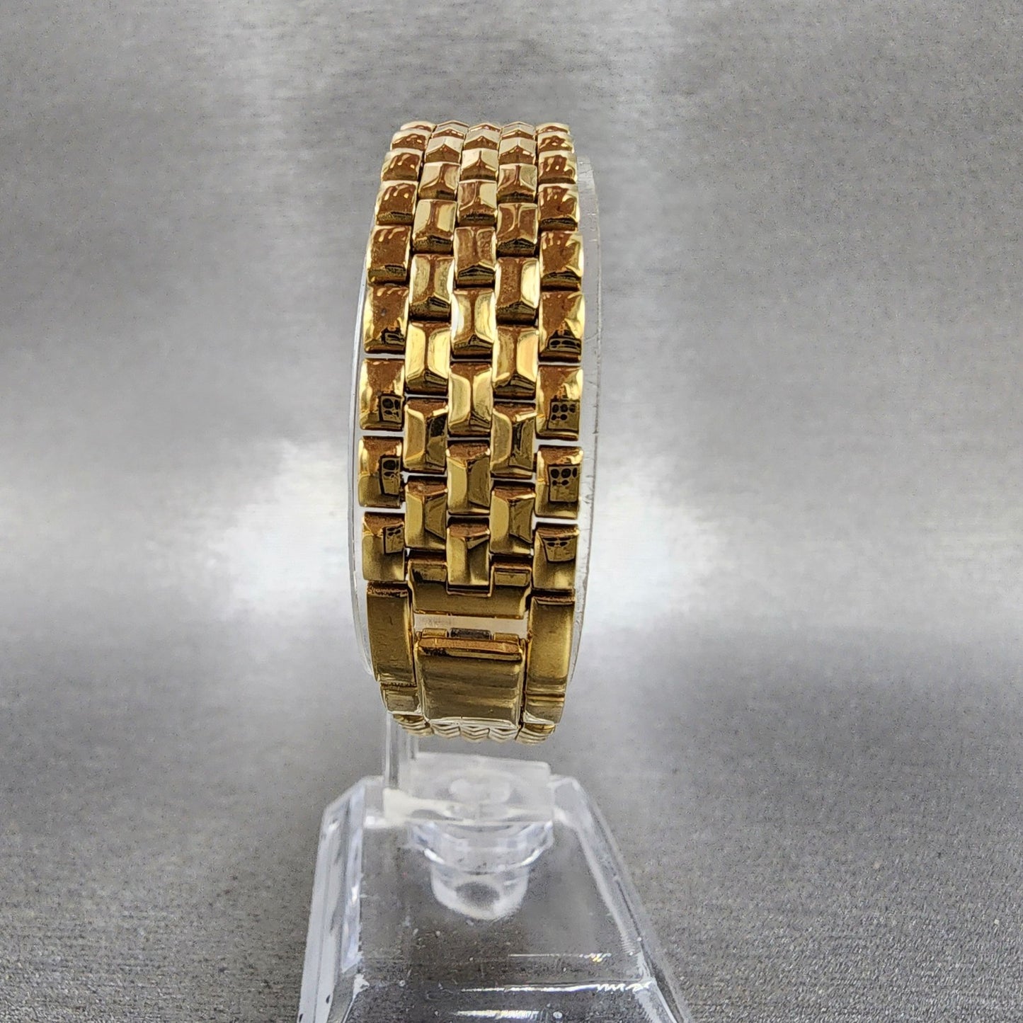 Citizen Elegance CQ Tank Watch Women 14mm Black Dial Gold Tone New Battery7