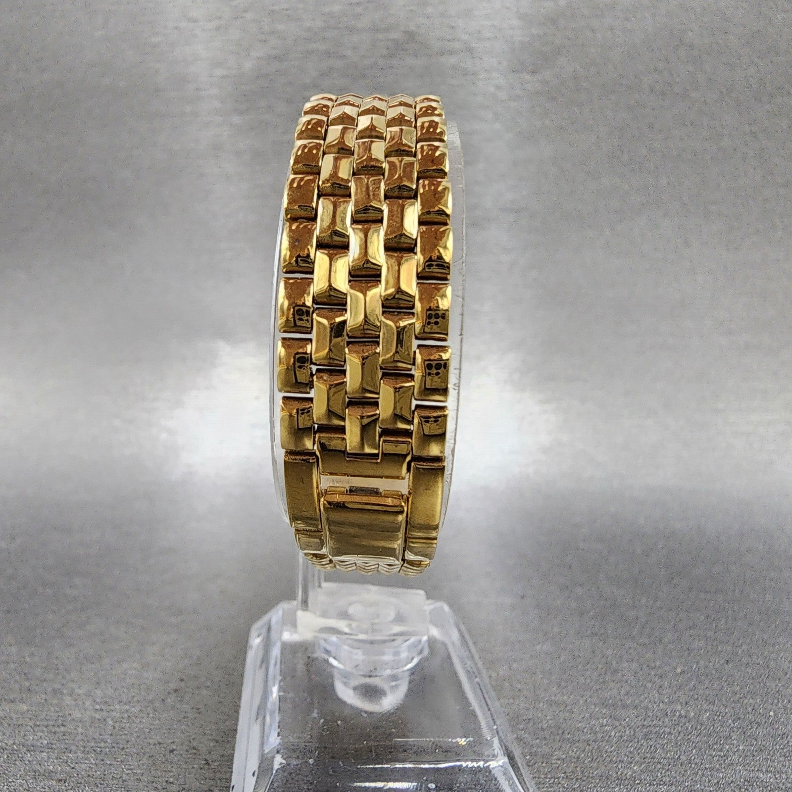 Citizen Elegance CQ Tank Watch Women 14mm Black Dial Gold Tone New Battery7