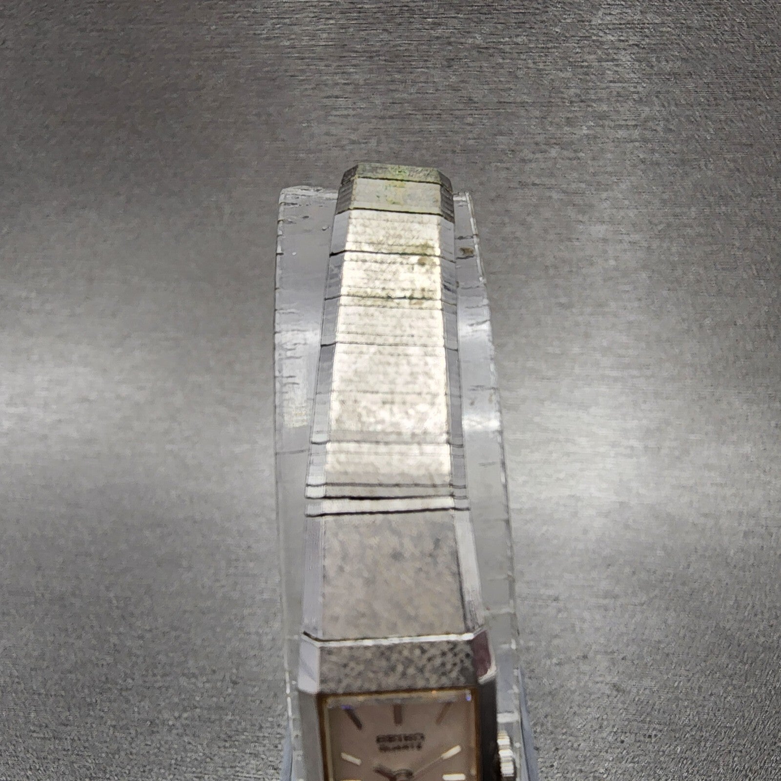 Seiko Tank Watch Women 12mm Silver Dial Silver Tone 2e205029 New Battery5