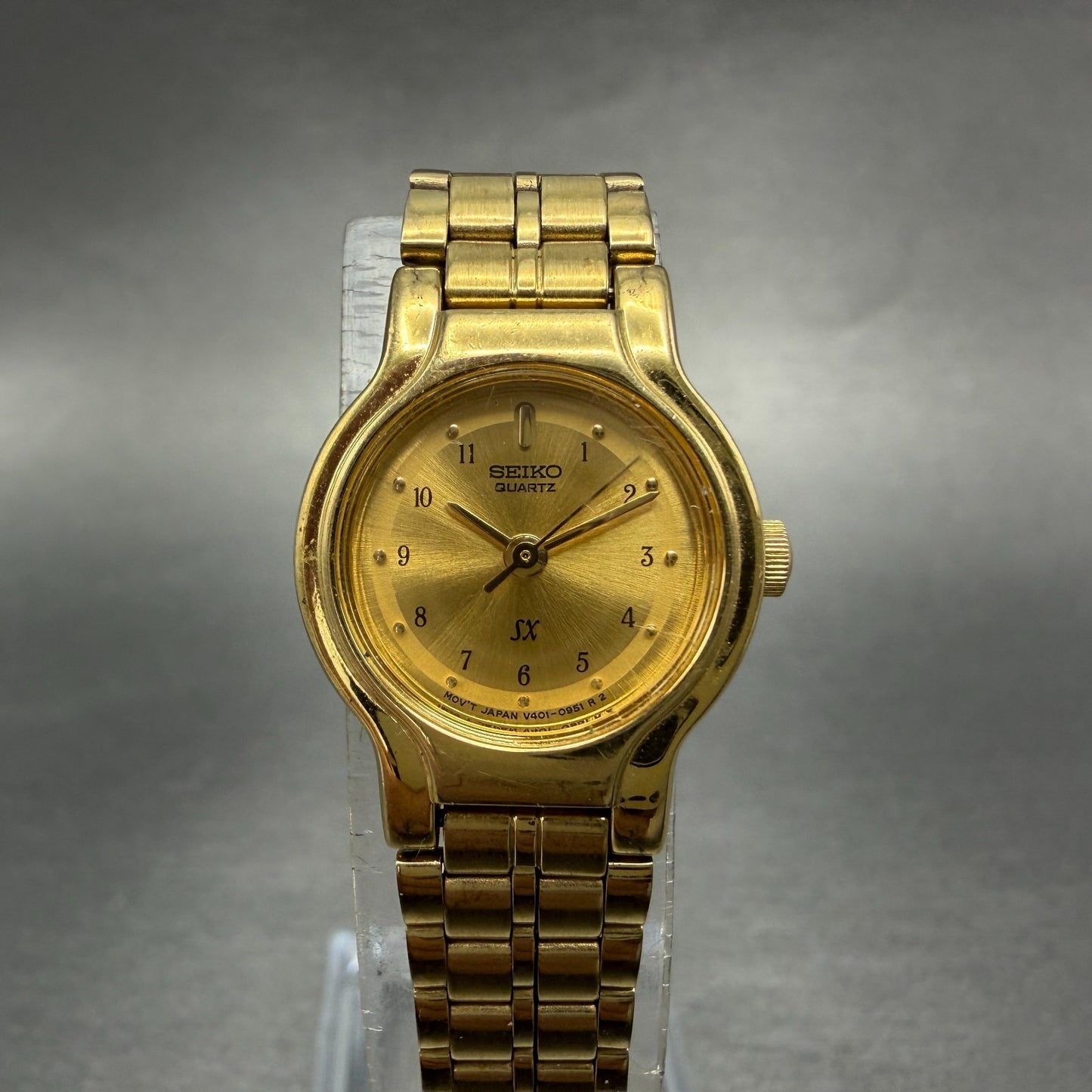 Seiko SX Watch Women 19mm Champagne Dial Gold Tone Round V401-0281 New Battery 40