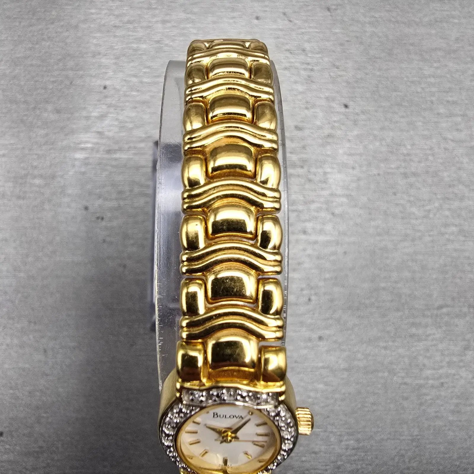 Bulova Watch Women 16mm Ivory Dial Gold Tone Gemmed Oval 98R37 New Battery4