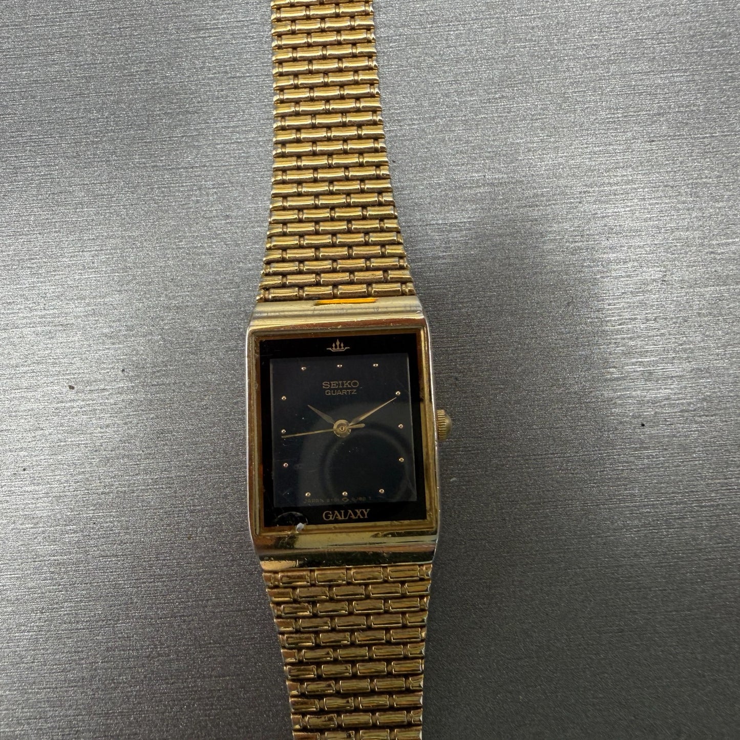 Seiko Galaxy Tank Watch Women 19mm Black Dial Gold Tone PARTS!! 2Y01-5C40 NewBat0