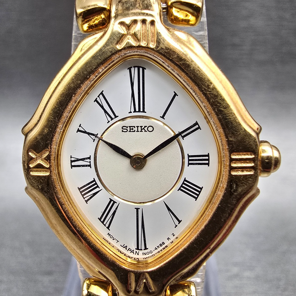 Seiko Watch Women 22mm White Dial Gold Tone Oval 1N01-6E90 New Battery Vintage1