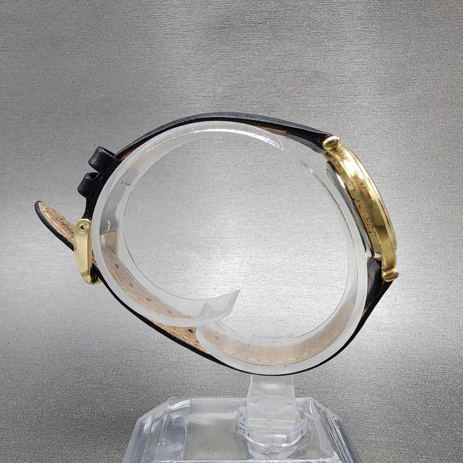 Seiko Age Of Discovery Watch Women 26mm Black Dial Gold Tone Date Round New Batt8