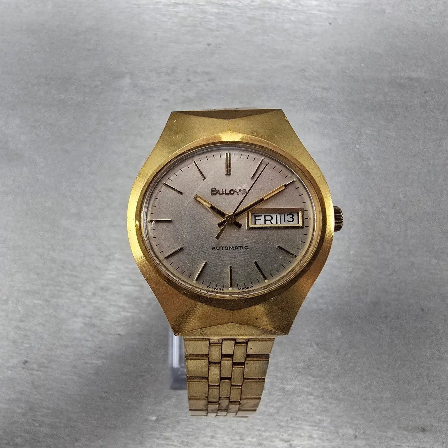 Bulova Automatic Watch Men 35mm Silver Dial Gold Tone Daydate Round N7 PARTS VTG2