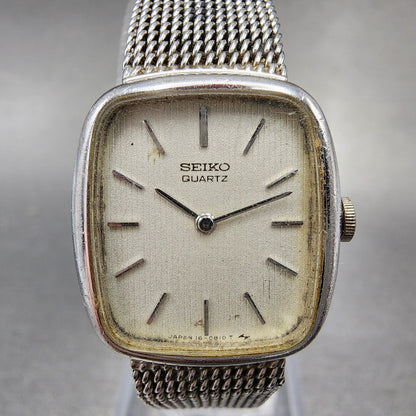Seiko Tank Watch Women 19mm White Dial Silver Tone Rectangle 16-5259 New Batt