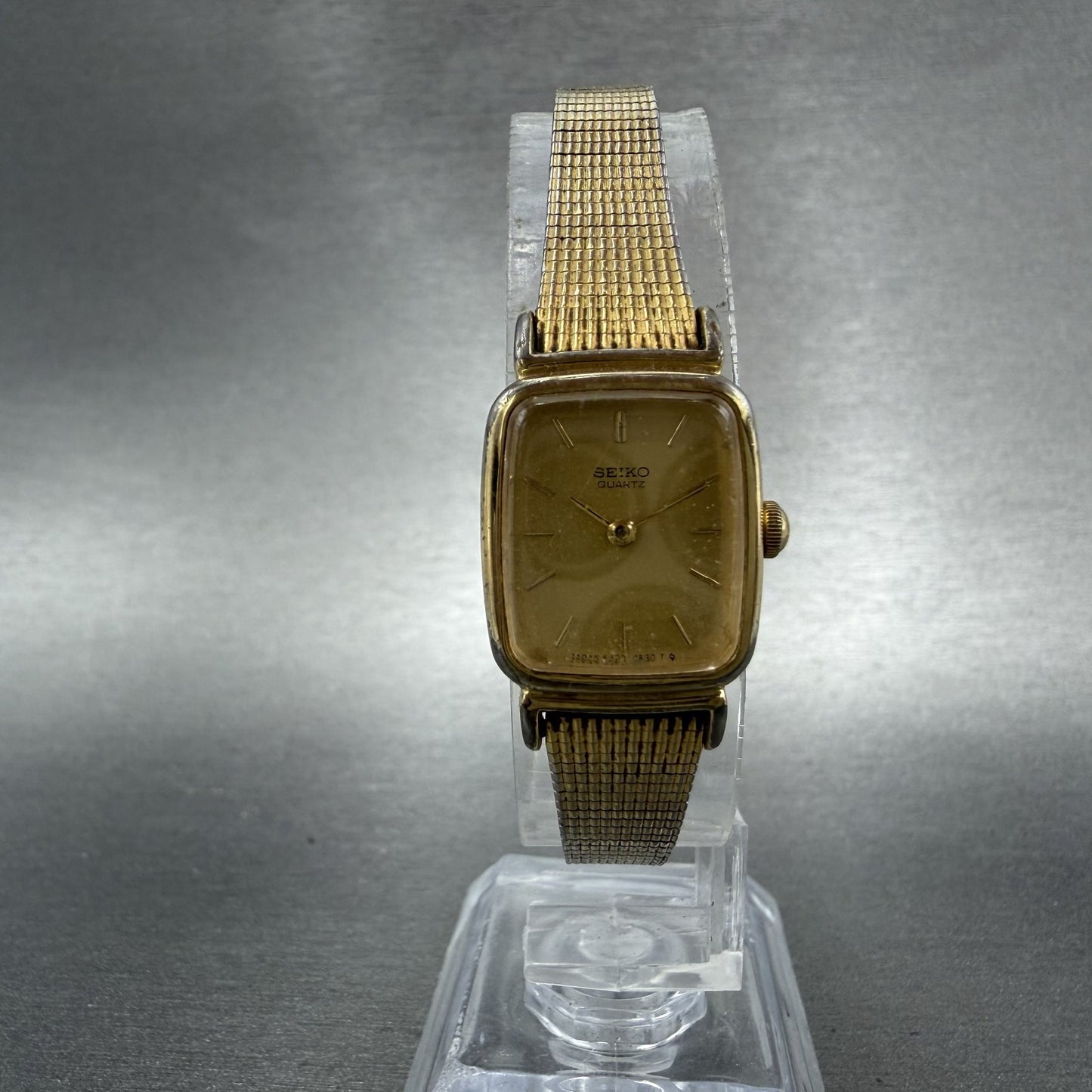 Seiko Tank Watch Women 17mm Champagne Dial Gold Tone 5420-5319 New Battery5
