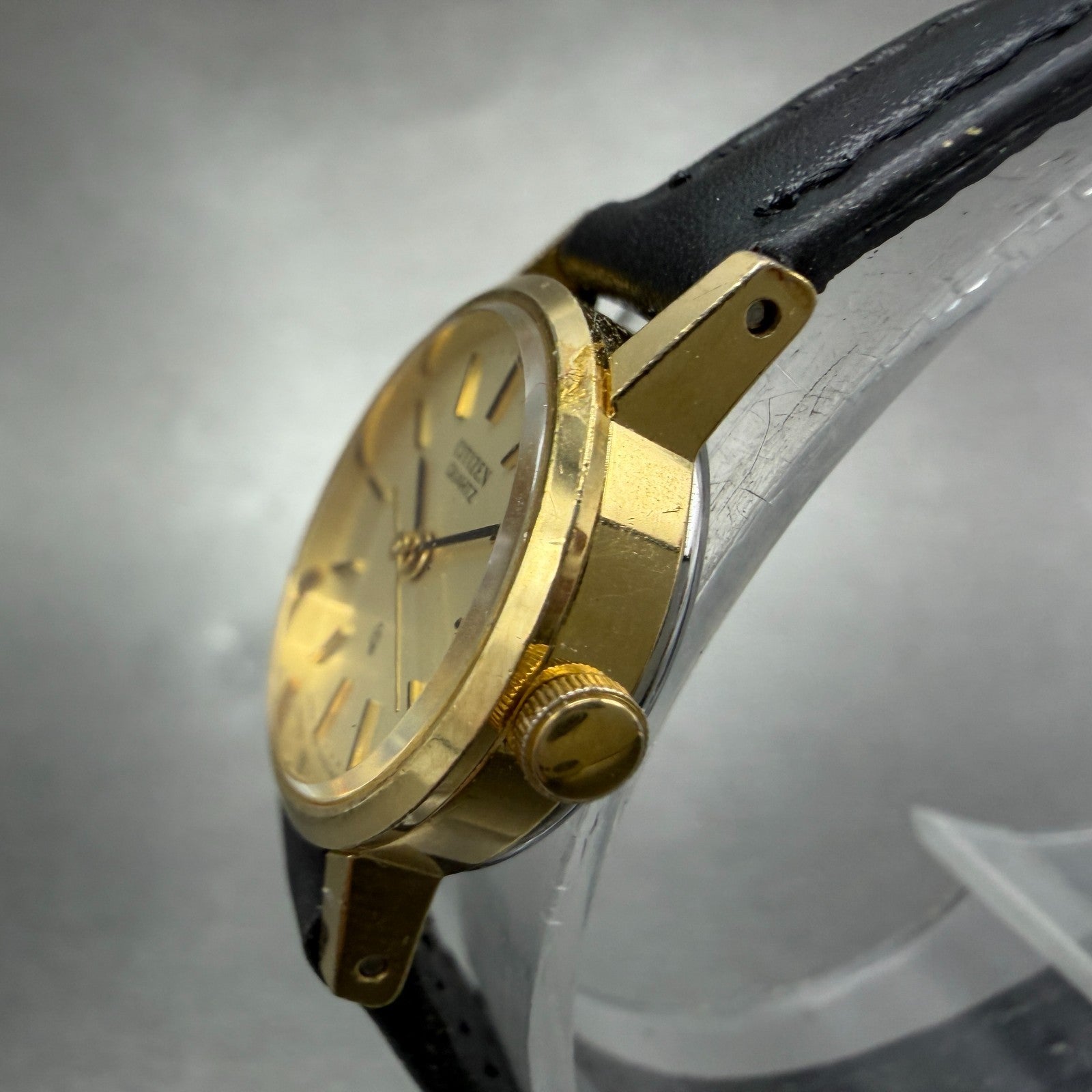 Citizen CQ Watch Women 20mm Champagne Dial Gold Tone Round 4-105923 New Battery2