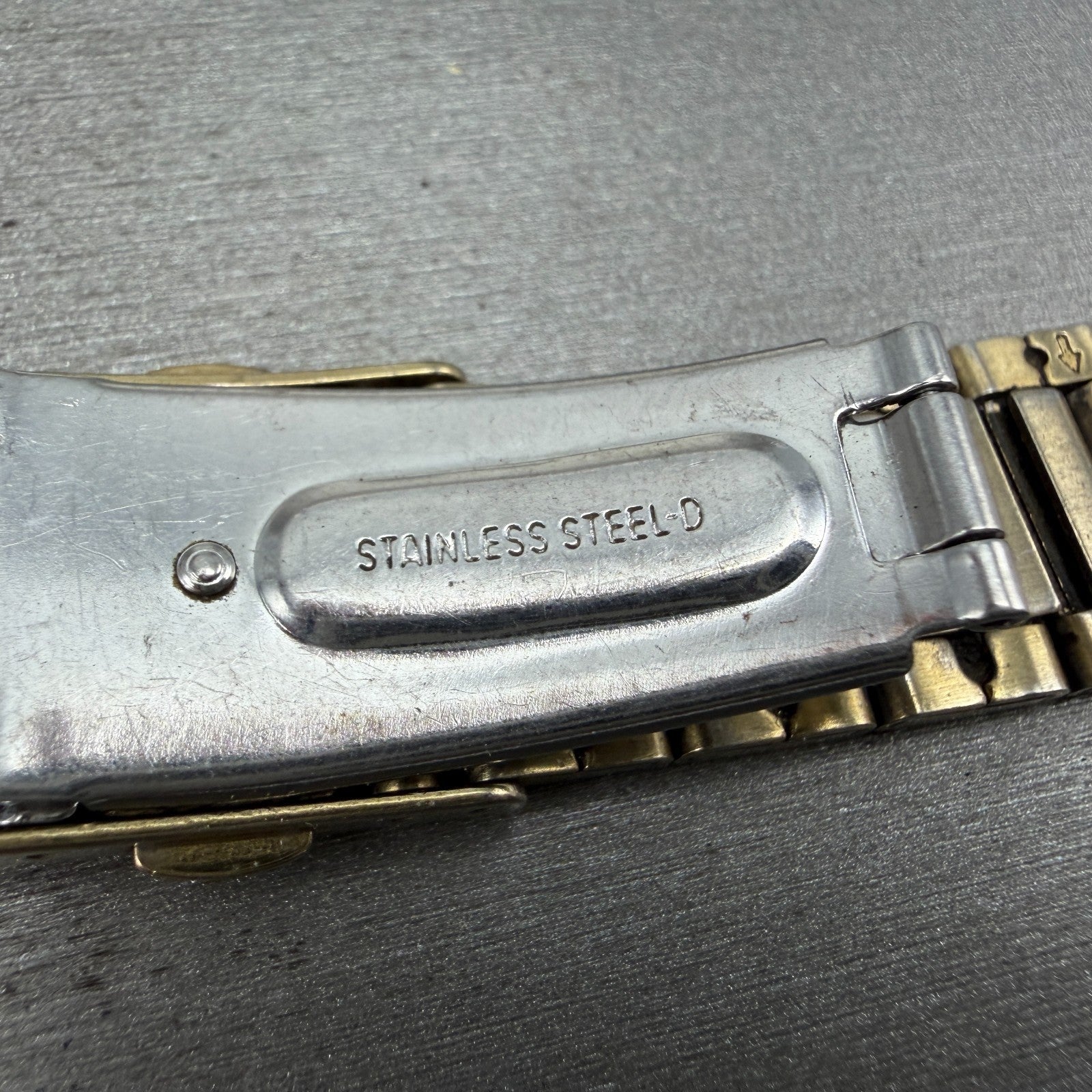 Seiko Bracelet 20mm Stainless Steel Gold Tone Tri Folding Clasp M03N-D-E Japan11
