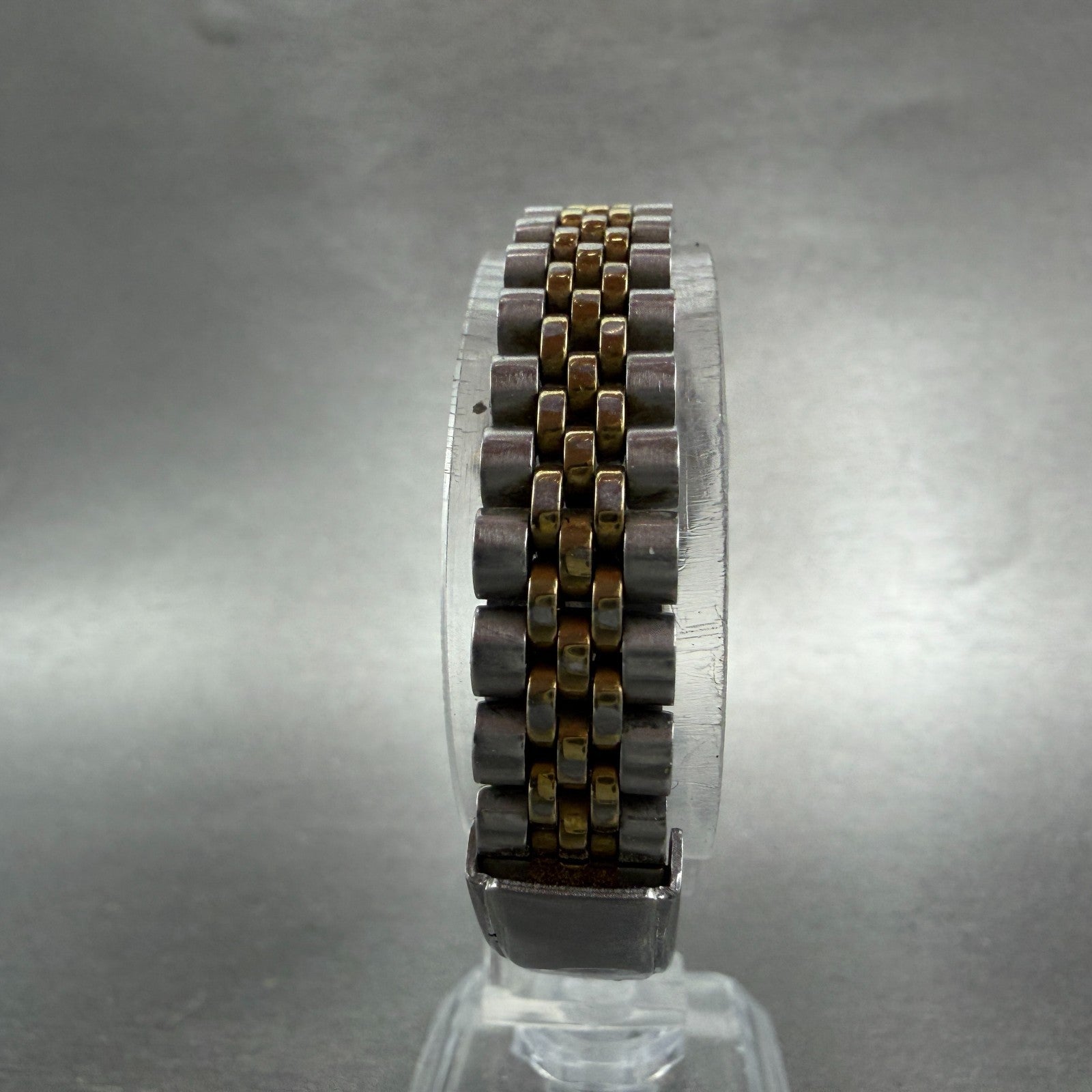 Seiko Watch Women 25mm White Dial Two Tone Daydate Round 7n83-0041 New Batt HJ67