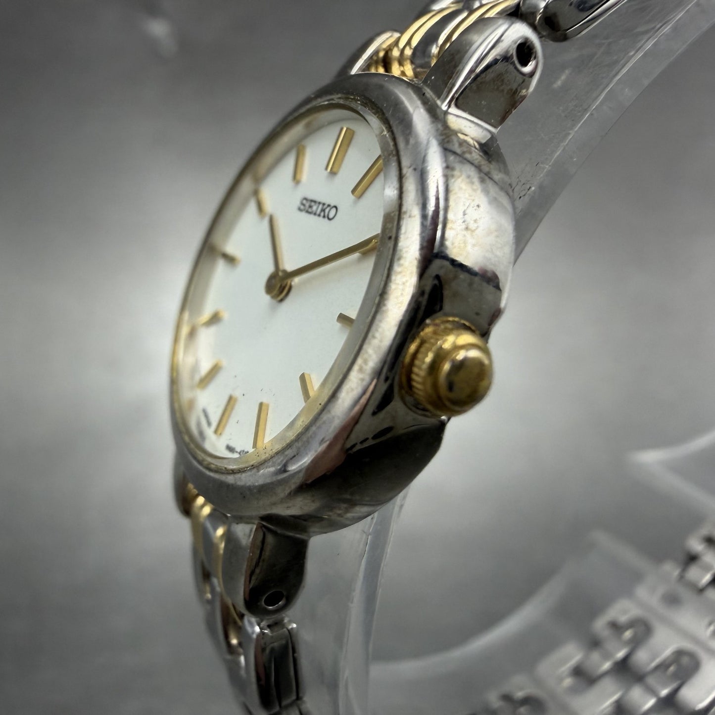 Seiko Watch Women 21mm White Dial Two Tone Round 1N00-1E09 New Battery ABR2