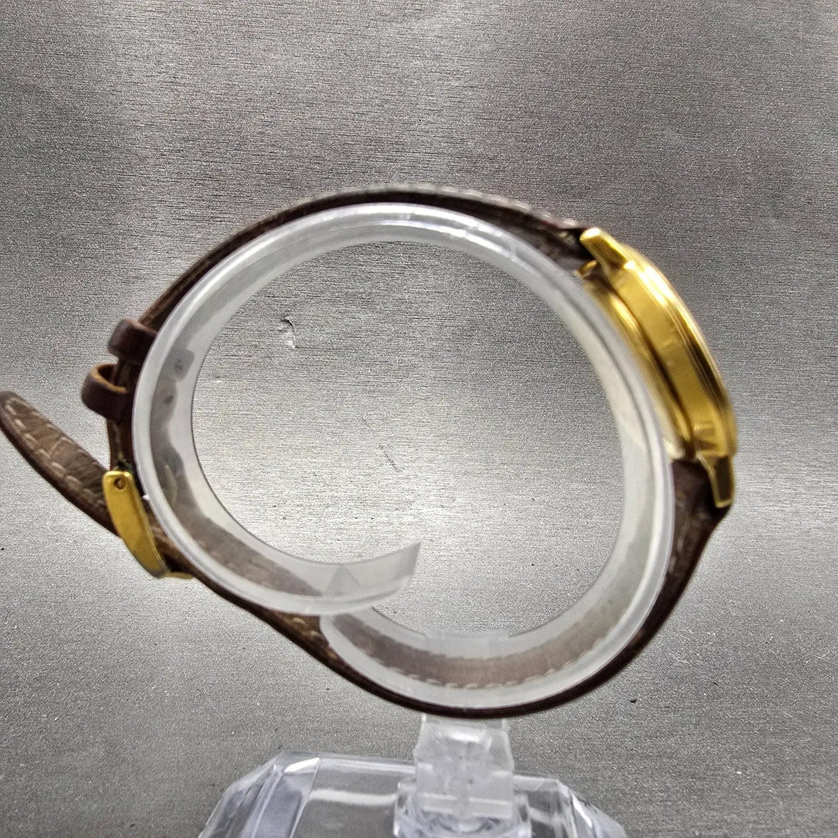 Movado 3000.2.L Watch Women 26mm Cream Dial Gold Plated Round New Battery7
