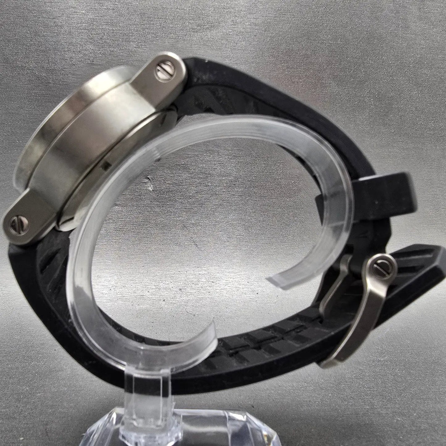 Oakley Gearbox watch Men 50mm Black Dial Titanium Round New Battery6