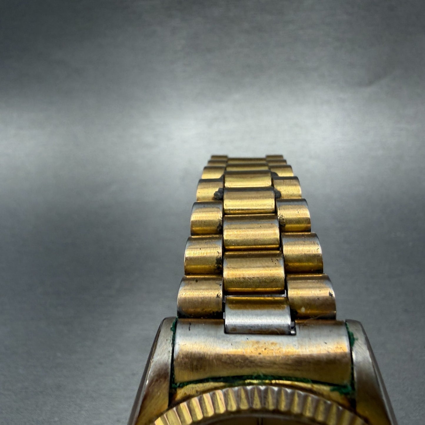 Bulova Watch Men 36mm Gold Dial Gold Tone Date Round 82336 PARTS5