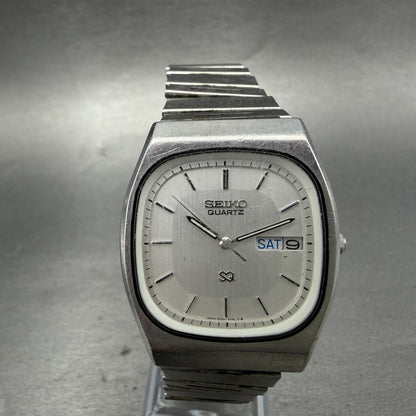 Seiko SQ Watch Men 34mm Silver Dial Silver tone Daydate 8223-5359 New Battery0