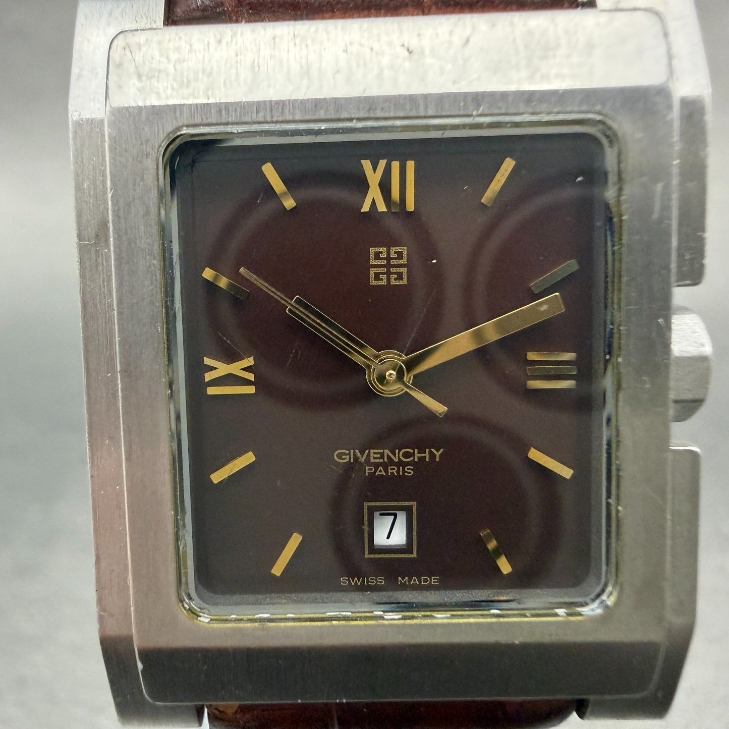 Givenchy Tank Watch Men 26mm Red Dial Silver Tone Rectangle Date New Battery1