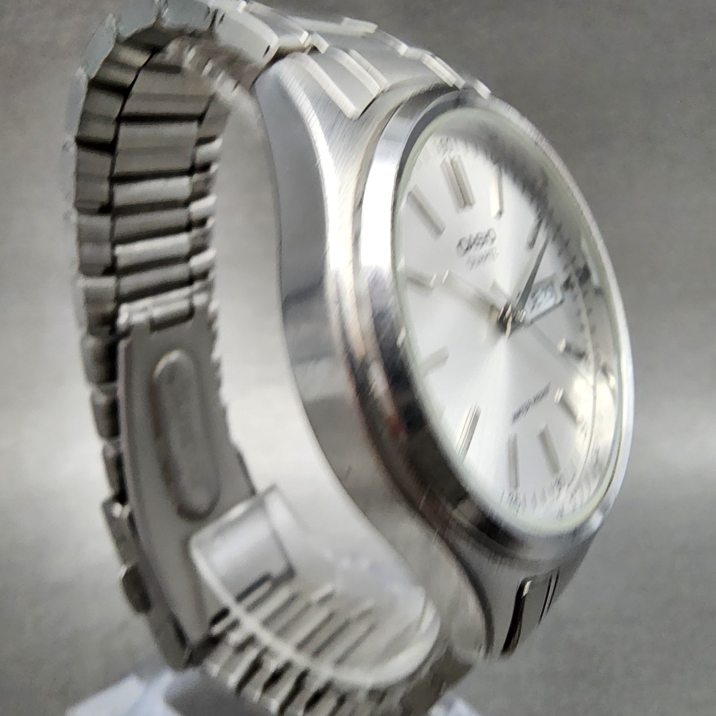 Casio Watch Men 37mm Silver Dial Silver Tone Daydate MTP1239DJ New Battery3