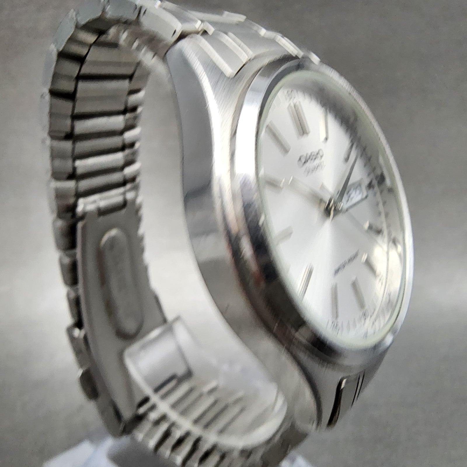 Casio Watch Men 37mm Silver Dial Silver Tone Daydate MTP1239DJ New Battery3