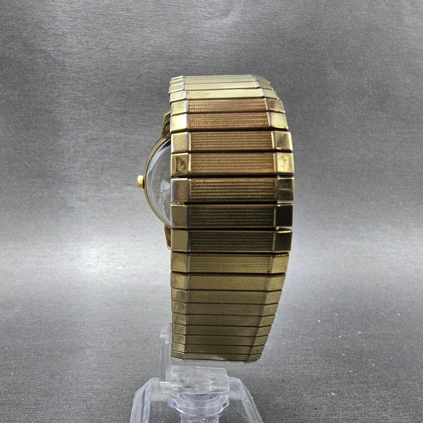 Citizen Eco-Drive Watch Men 38mm White Dial Gold Tone Date E111-S022894 Runs7