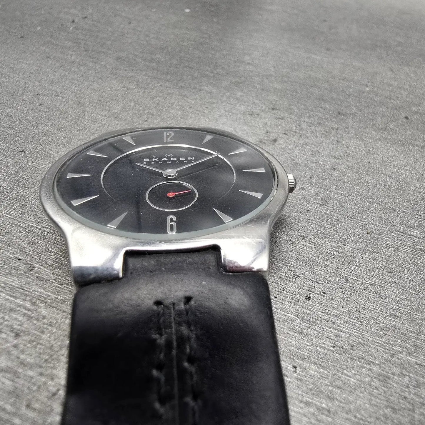 Skagen Denmark Watch Men 34mm Black Dial Silver Tone Round 433LSLB New Battery3