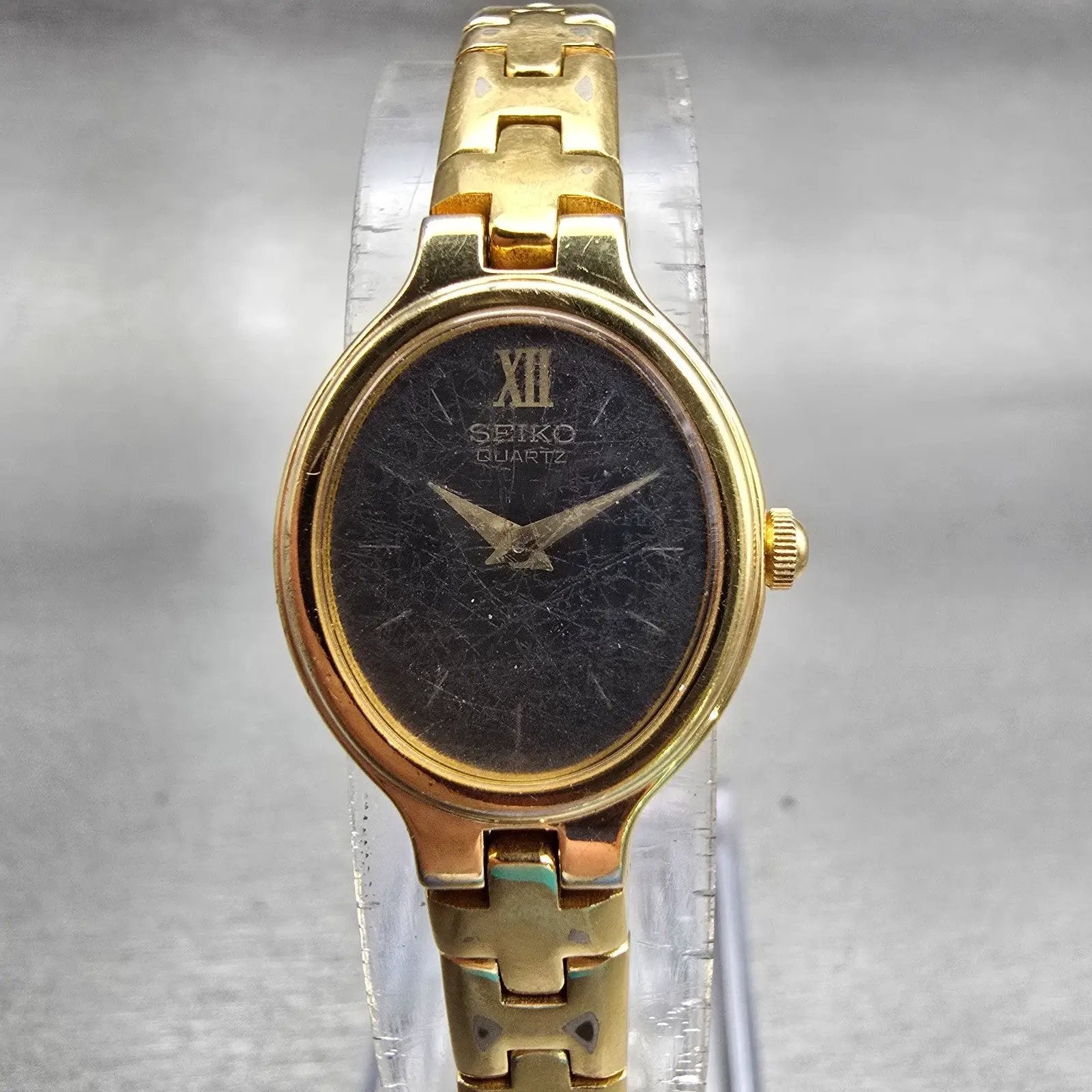 Seiko Watch Women 18mm Black Dial Gold Tone Oval 2Y00-5A90 New Battery Vintage0