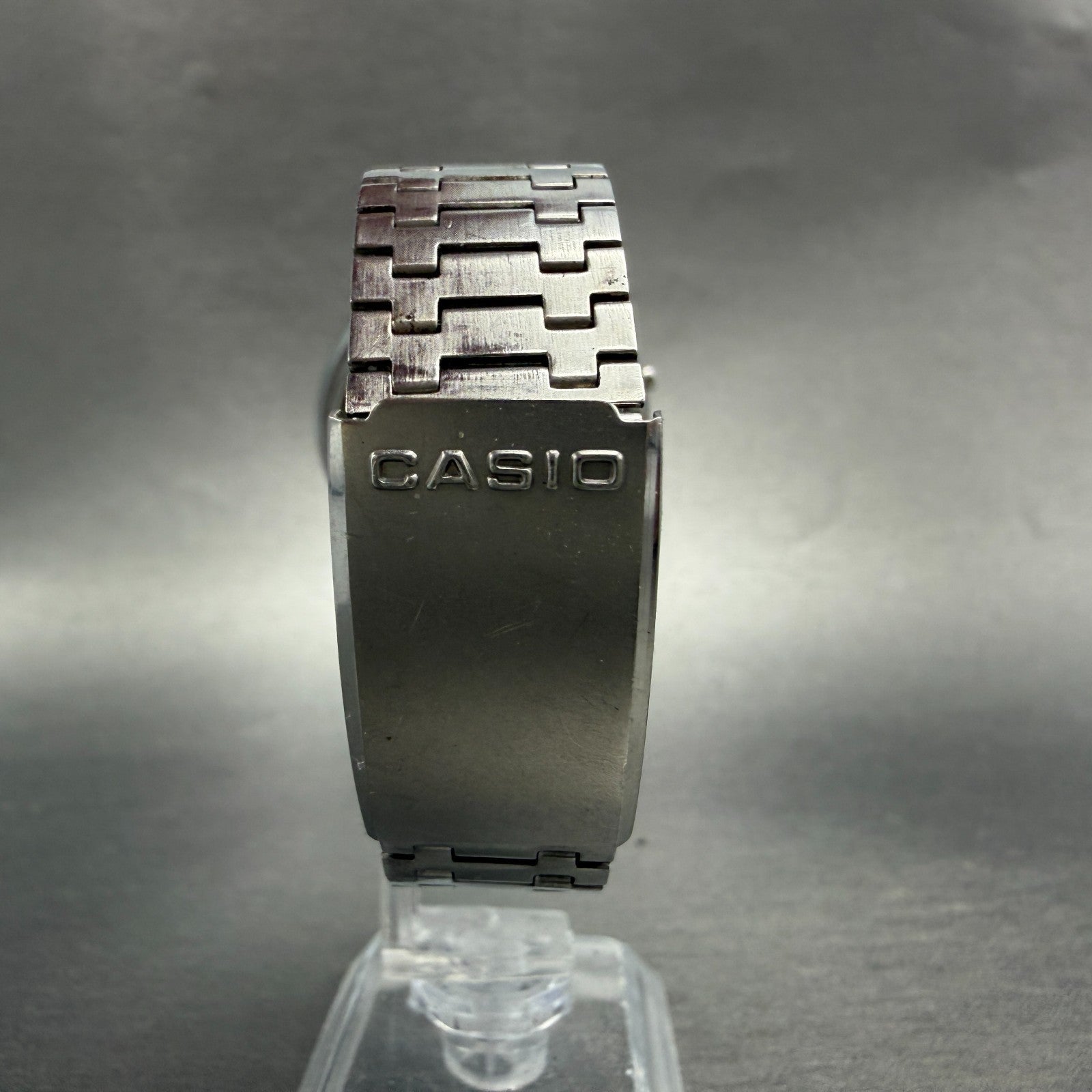 Casio casiotron O-11 Watch Men 36mm Digital Steel Daydate Round NO BACK PARTS8