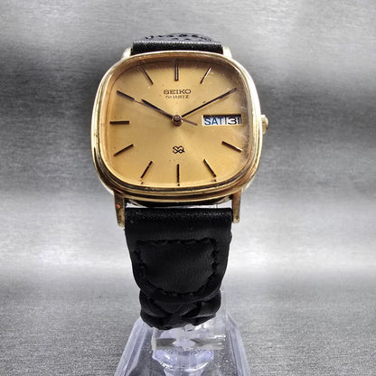 Seiko SQ Watch Men 31mm Gold Dial Gold Tone Daydate Rectangle 8223-5120 New Batt5