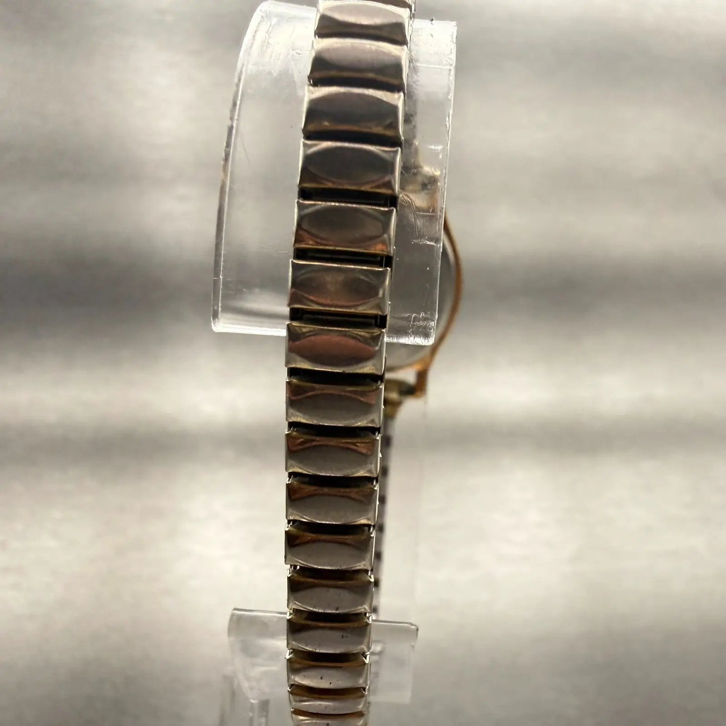 Seiko Watch Women 20mm Champagne Dial Gold Tone Oval 4N01-5060 New Battery VTG7