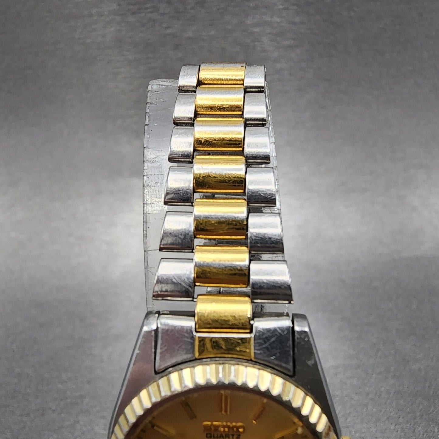 Seiko SQ Watch Women 24mm Champagne Dial Two Tone Daydate 3e230a60 New Battery3