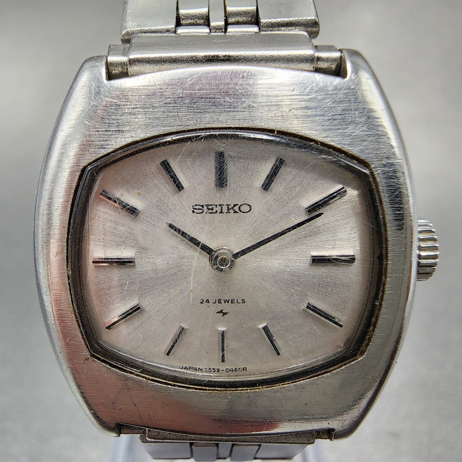 Seiko Watch Women 26mm Silver Dial Silver Tone Manual Wind 25593140 Runs1