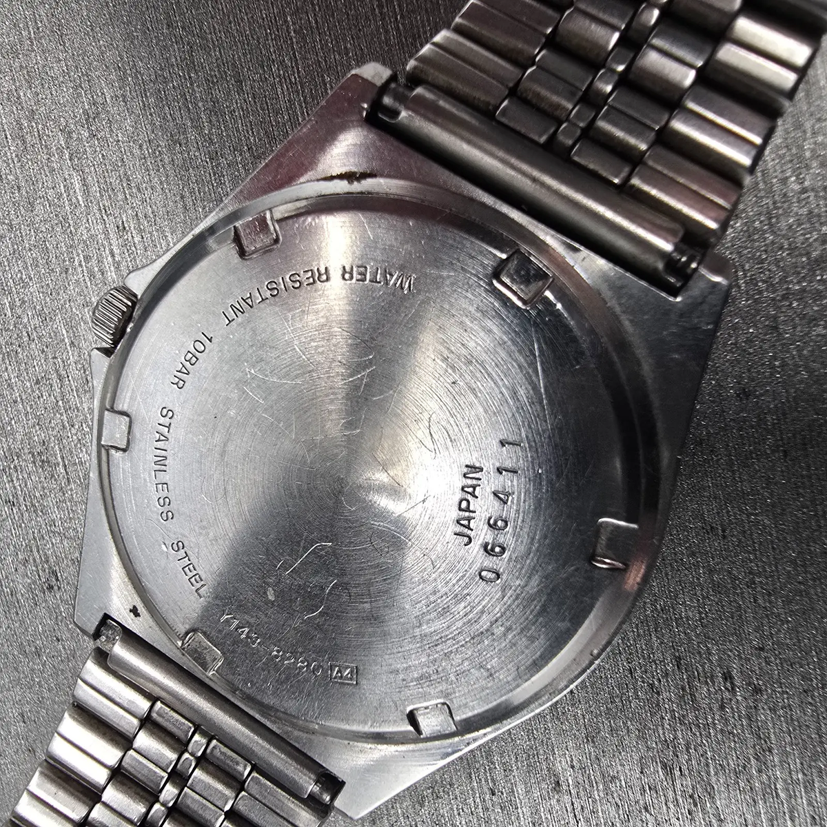 Seiko Alba Watch Men 34mm Silver Dial Silver Tone Daydate Y143-8280 New Battery10