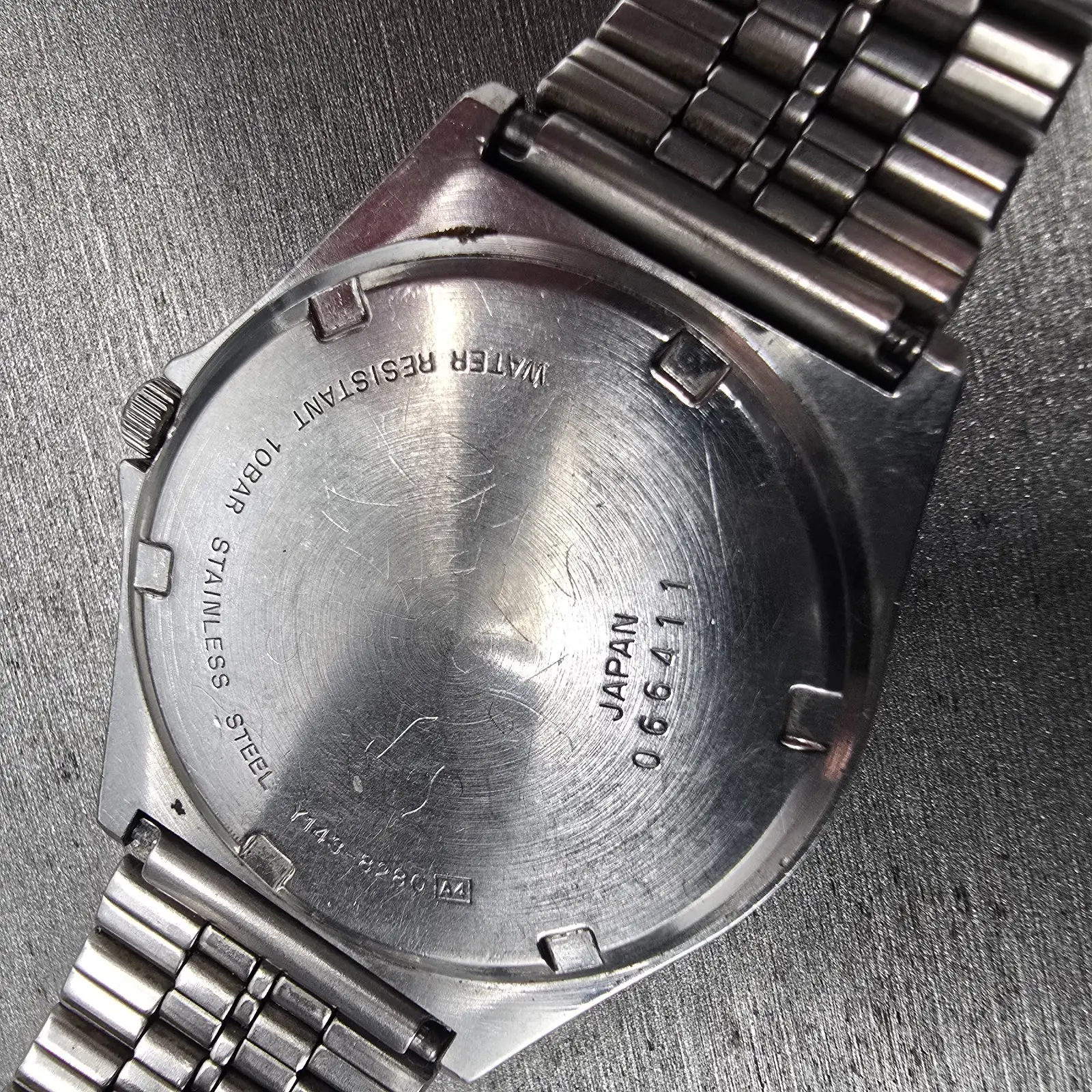 Seiko Alba Watch Men 34mm Silver Dial Silver Tone Daydate Y143-8280 New Battery10