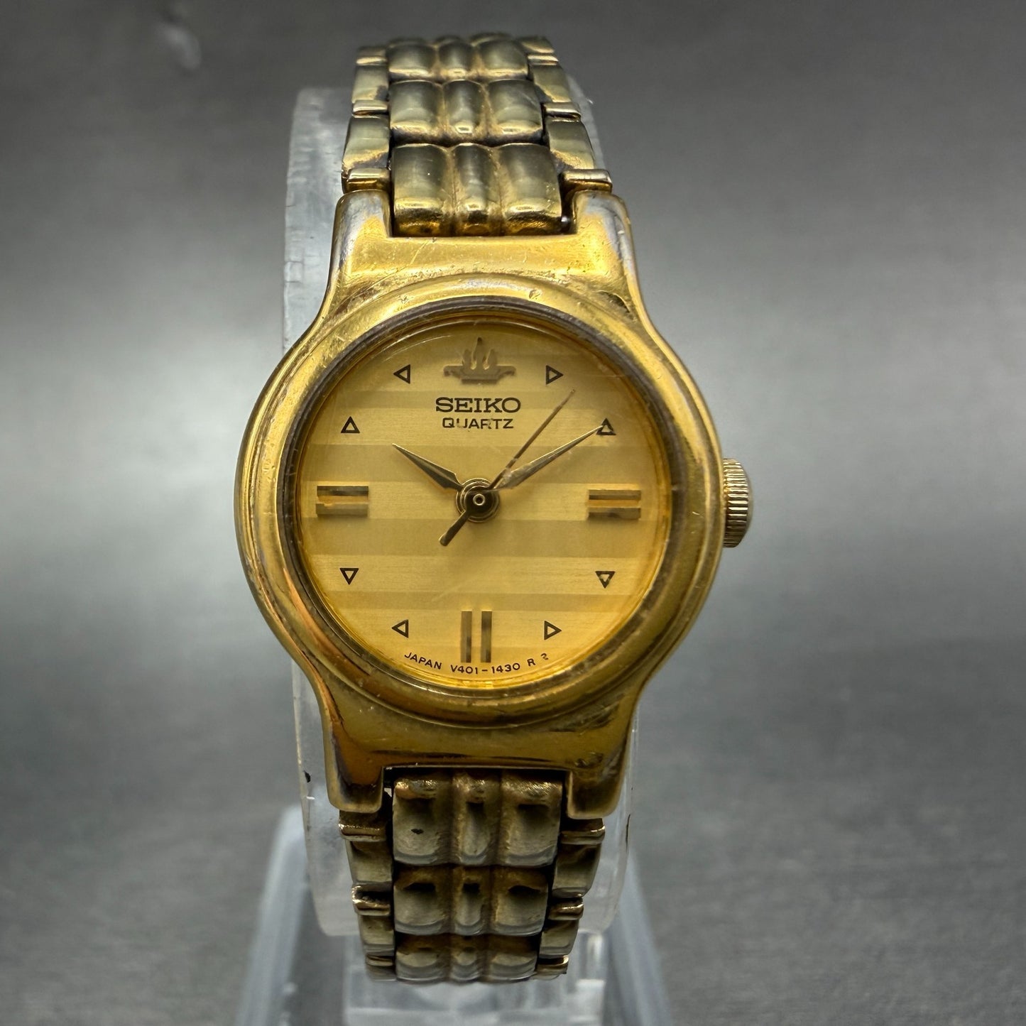 Seiko Watch Women 19mm Champagne Dial Gold Tone Round VTG V401-0510 New Battery0