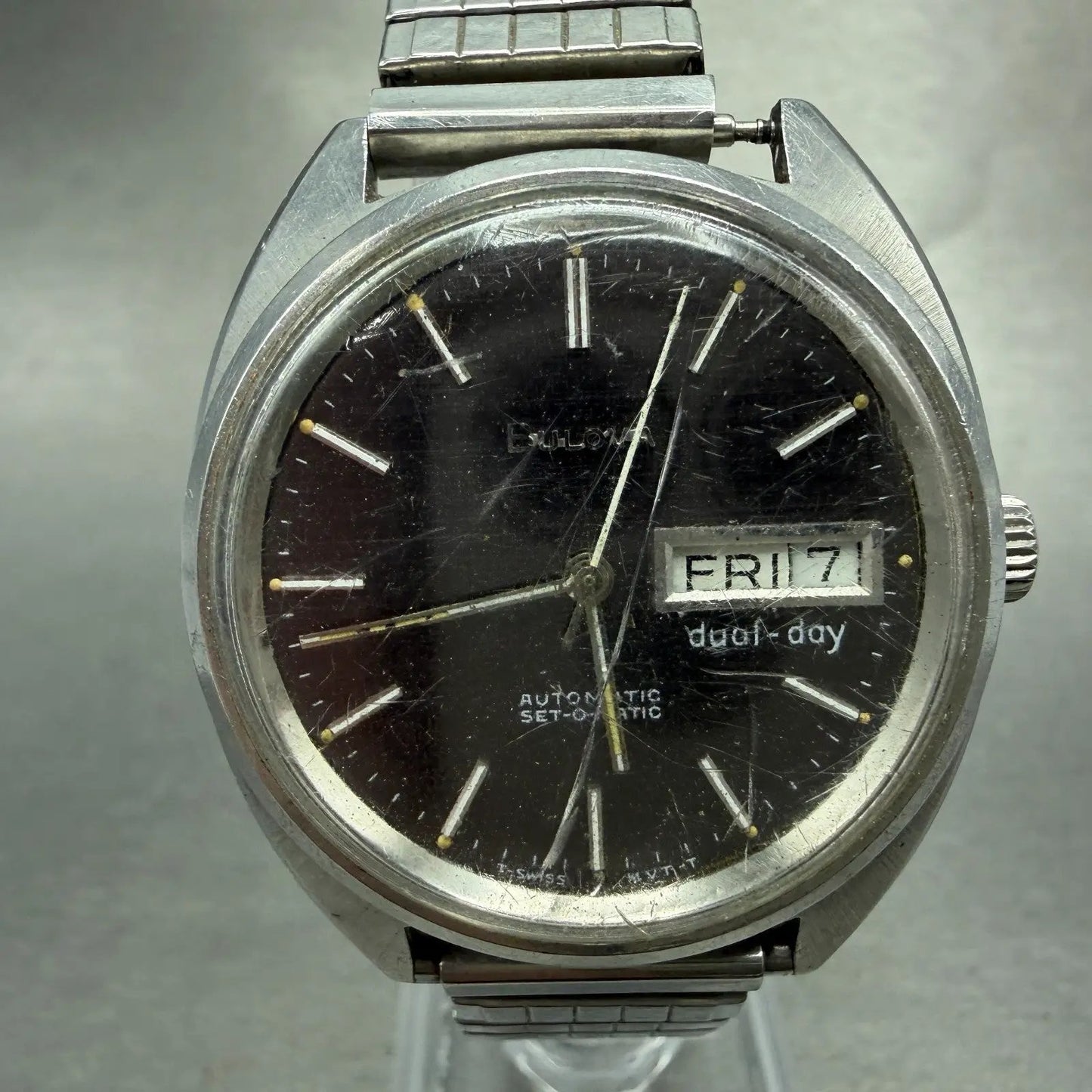 48043061